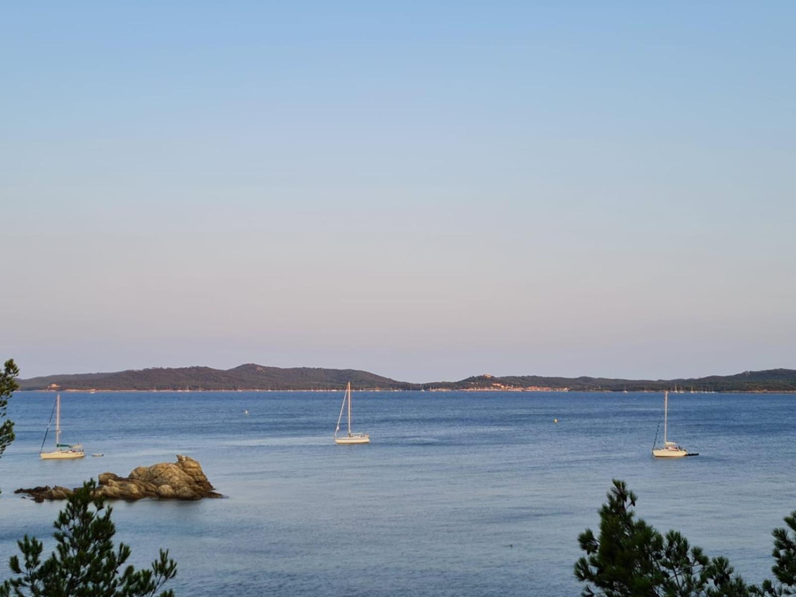L'Instant Plage - Vue Mer - Bord De Plage - La Capte - Cote D'Azur Hyères Buitenkant foto